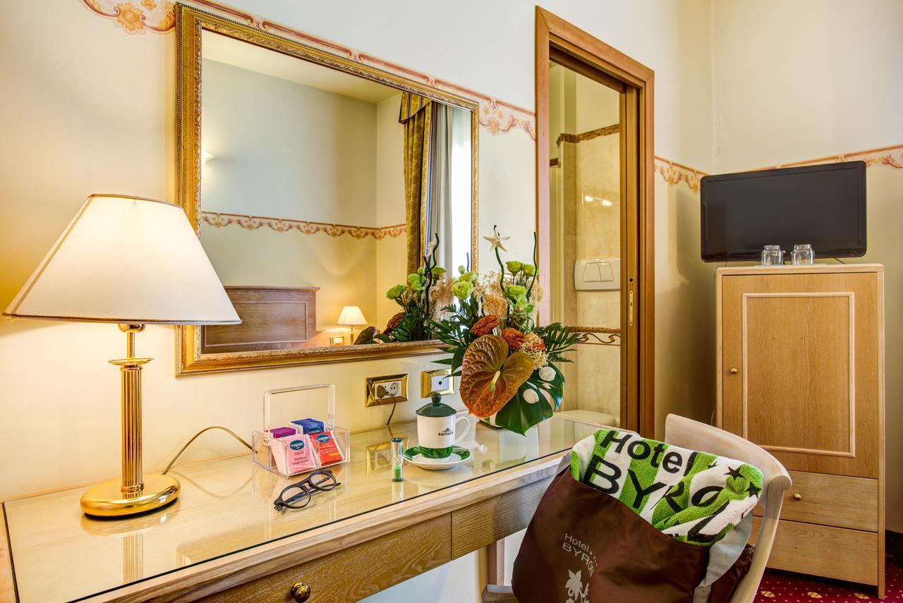 Byron Hotel 3*