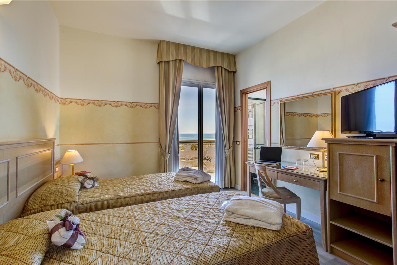 Byron Hotel Rimini