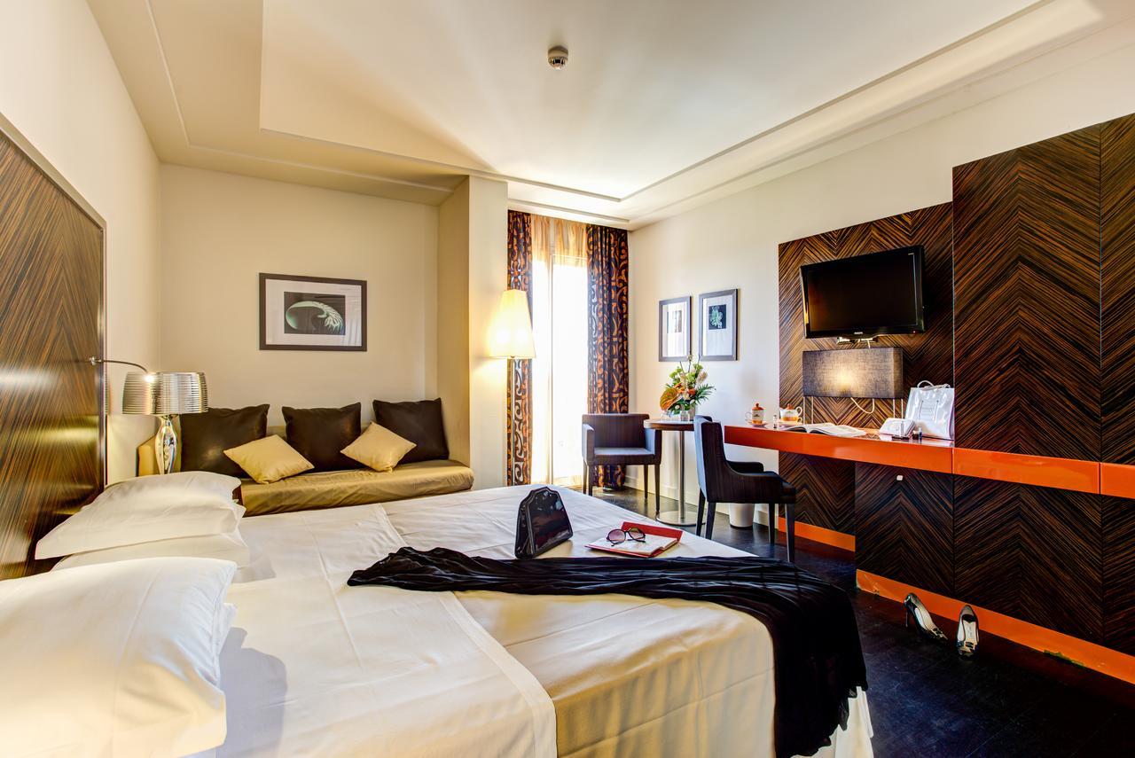 Byron 3* Rimini