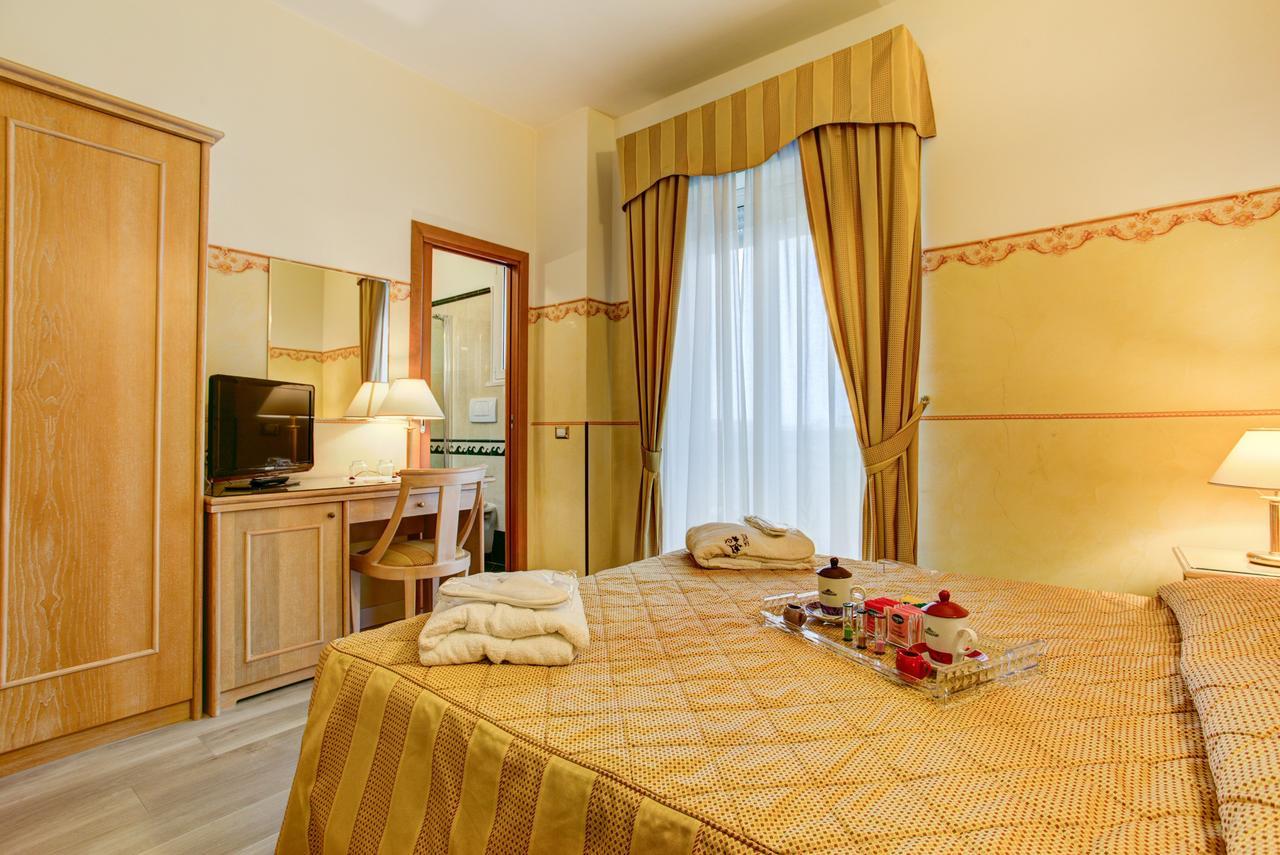 Byron Hotel 3*